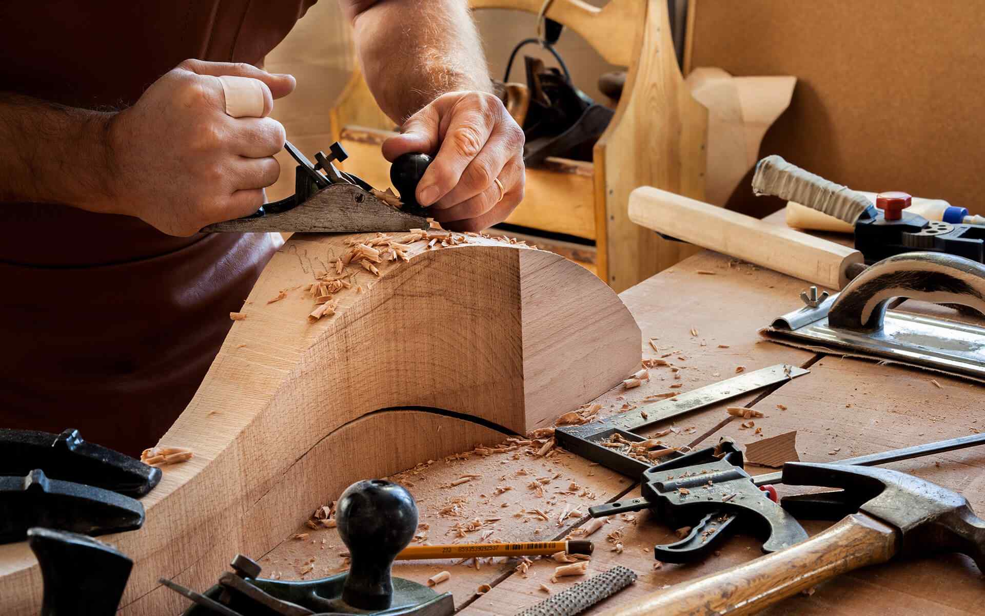 Carpentry Home Tour: Color, Life and Style